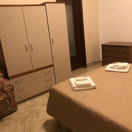 Comodo Mini Appartamento Cinisi Bagian luar foto