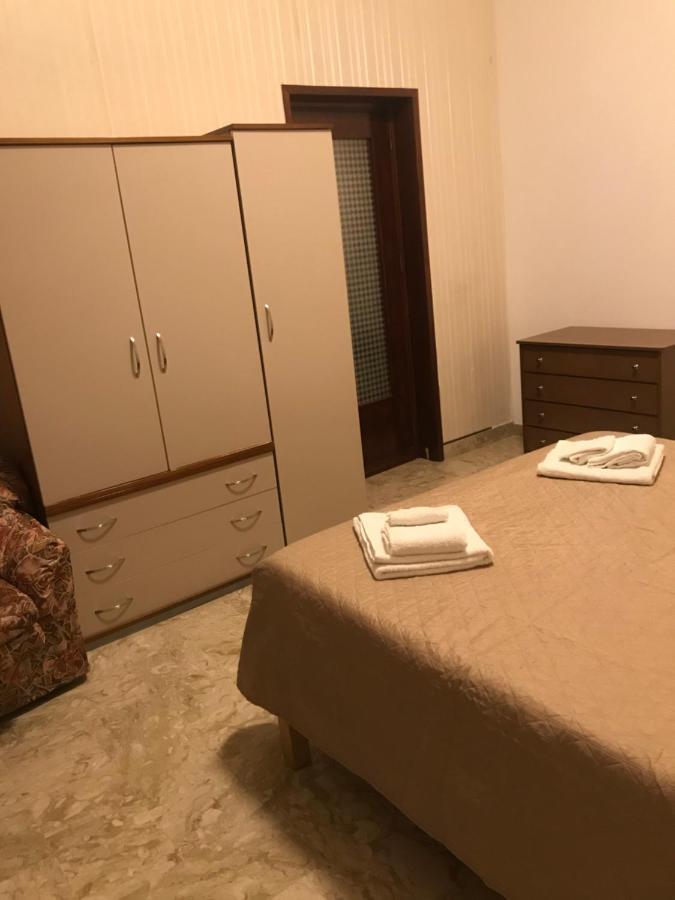 Comodo Mini Appartamento Cinisi Bagian luar foto